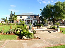 shamwarilonglee1 LONG LEE MANOR