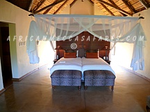 shishangeni1 SHISHANGENI LODGE