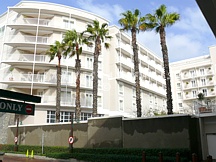 COMMODORE HOTEL